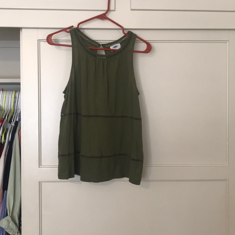 M Old Navy tank